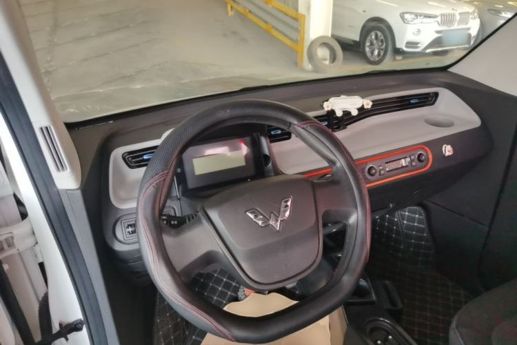 Used Wuling Hongguang MINIEV 2022 Zizai Version Lithium-NMC Center Console