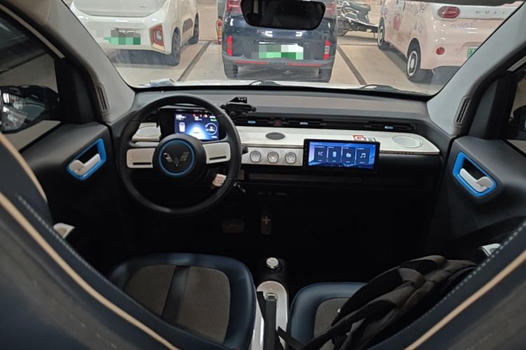 Used Wuling Hongguang MINIEV 2022 GAMEBOY 300km Enthusiast Model with Lithium Iron Phosphate Center Console