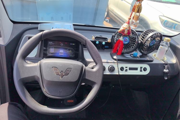 Used Wuling Hongguang MINIEV 2022 Enjoy Edition Lithium Iron Phosphate Center Console