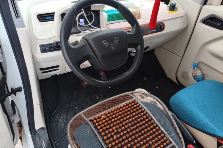 Used Wuling Hongguang MINIEV 2022 Zizai Version Lithium Iron Phosphate Center Console