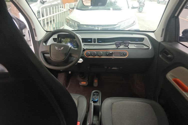 Used Wuling Hongguang MINIEV 2022 Enjoy Edition Lithium-Ion Battery Center Console