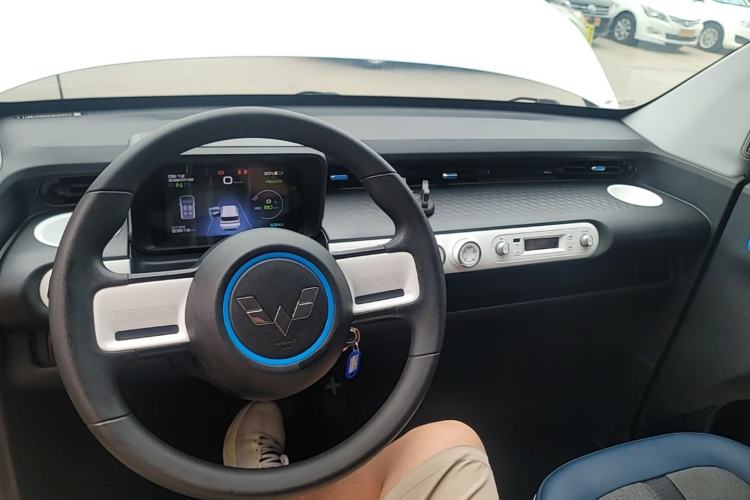 Used Wuling Hongguang MINIEV 2022 GAMEBOY 200km Gaming Edition with Lithium Iron Phosphate Center Console