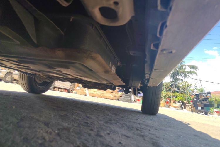 Used Wuling Hongguang MINIEV 2022 Macaron Fashion Model Lithium Iron Phosphate Chassis Front Left