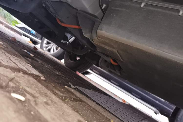 Used Wuling Hongguang MINIEV 2022 Zizai Version Lithium Iron Phosphate Chassis Front Left