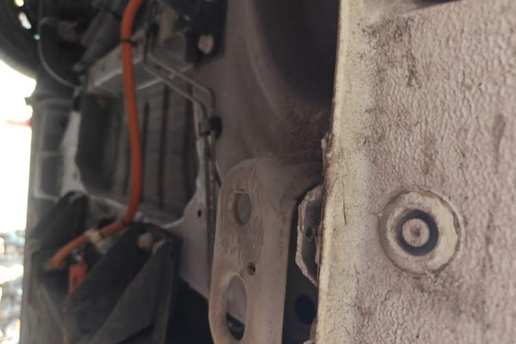Used Wuling Hongguang MINIEV 2022 Zizai Version Lithium Iron Phosphate Chassis Front Left