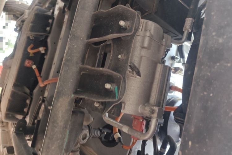 Used Wuling Hongguang MINIEV 2022 Zizai Version Lithium Iron Phosphate Chassis Front