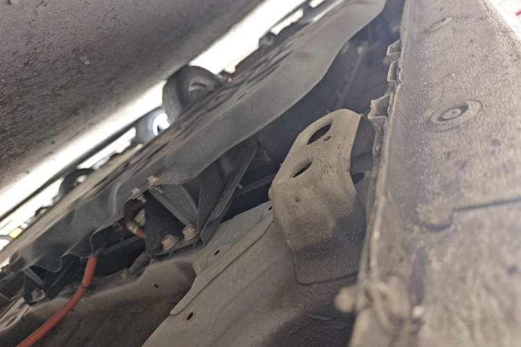 Used Wuling Hongguang MINIEV 2022 Zizai Version Lithium Iron Phosphate Chassis Front Right