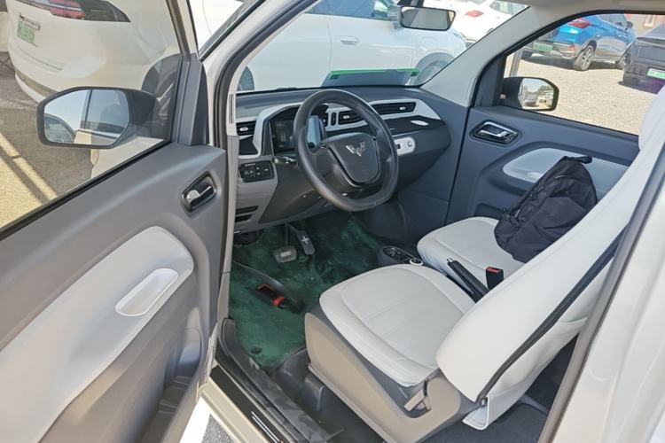Used Wuling Hongguang MINIEV 2022 Macaron Fashion Edition Lithium-Nickel-Cobalt-Alpha-oxide Driver Seat