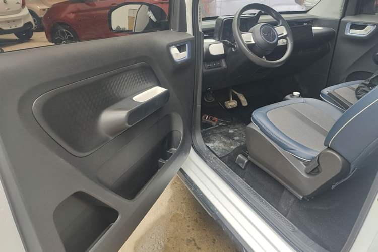 Used Wuling Hongguang MINIEV 2022 GAMEBOY 200km Gaming Edition with Lithium Iron Phosphate Driver Seat