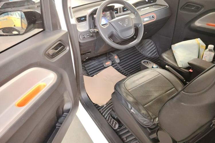 Used Wuling Hongguang MINIEV 2022 Zizai Version Lithium Iron Phosphate Driver Seat