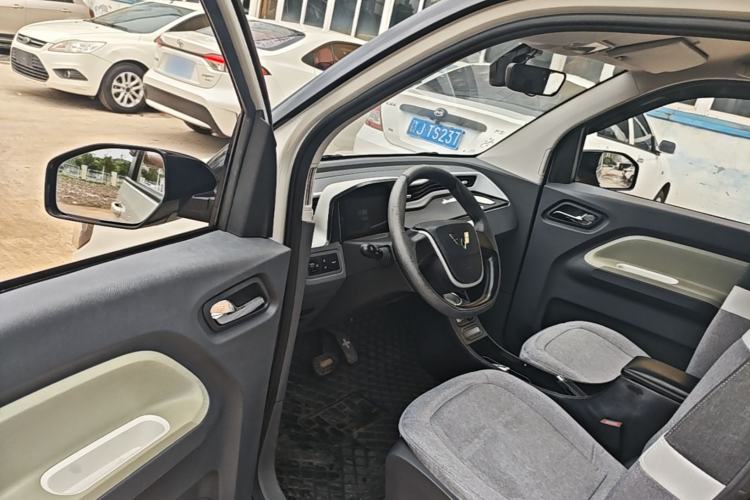 Used Wuling Hongguang MINIEV 2022 Macaron Premium Model – Lithium Iron Phosphate Driver Seat