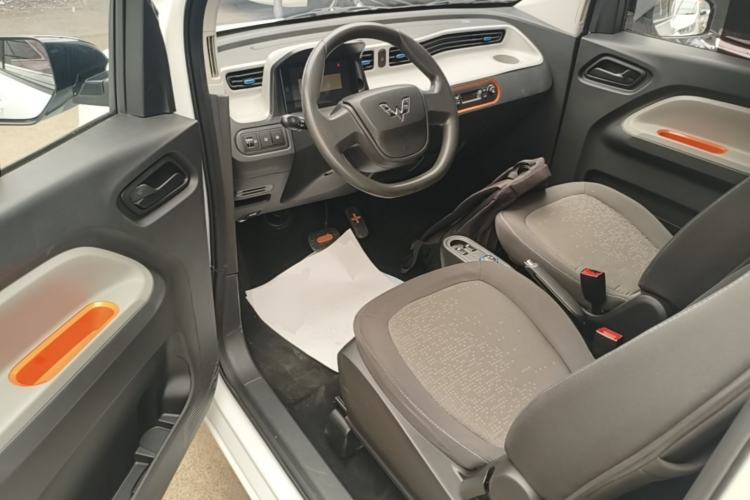 Used Wuling Hongguang MINIEV 2022 Easy Version Lithium Iron Phosphate Driver Seat