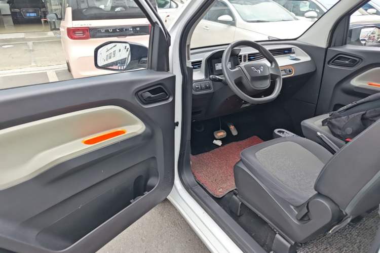Used Wuling Hongguang MINIEV 2022 Easy Version Lithium Iron Phosphate Driver Seat