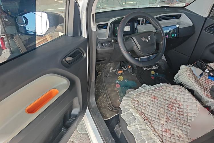Used Wuling Hongguang MINIEV 2022 Easy Version Lithium Iron Phosphate Driver Seat