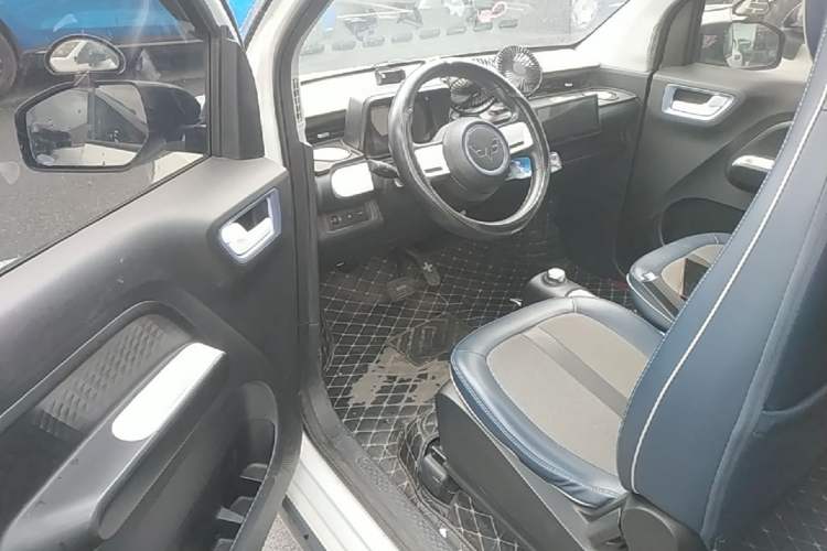 Used Wuling Hongguang MINIEV 2022 GAMEBOY 200km Gaming Edition with Lithium Iron Phosphate Driver Seat