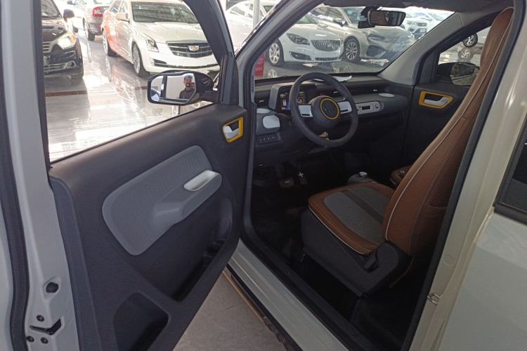 Used Wuling Hongguang MINIEV 2022 GAMEBOY 300km Enthusiast Model with Lithium Iron Phosphate Driver Seat