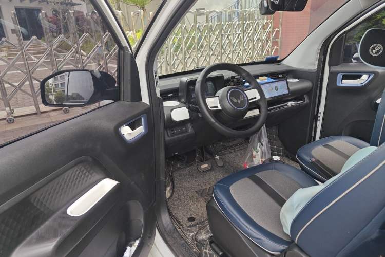 Used Wuling Hongguang MINIEV 2022 GAMEBOY 200km Gaming Edition with Lithium Iron Phosphate Driver Seat