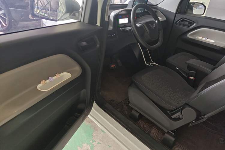 Used Wuling Hongguang MINIEV 2022 Easy Version Lithium-NMC Driver Seat