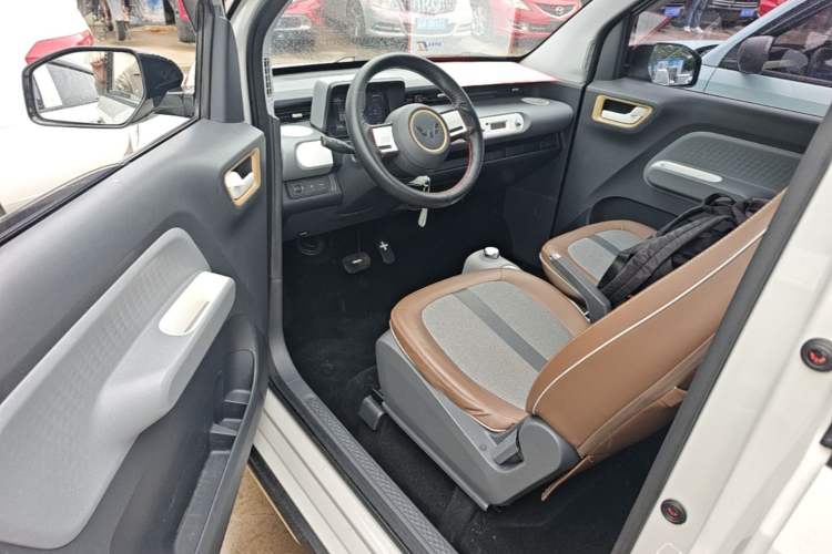 Used Wuling Hongguang MINIEV 2022 GAMEBOY 200km Gaming Edition with Lithium Iron Phosphate Driver Seat