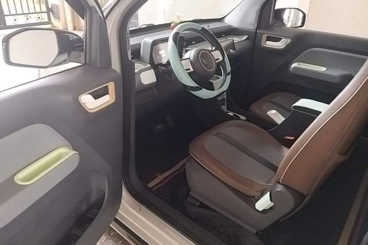 Used Wuling Hongguang MINIEV 2022 GAMEBOY 200km Gaming Edition with Lithium Iron Phosphate Driver Seat