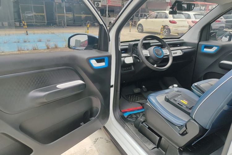 Used Wuling Hongguang MINIEV 2022 GAMEBOY 300km Enthusiast Model with Lithium Iron Phosphate Driver Seat