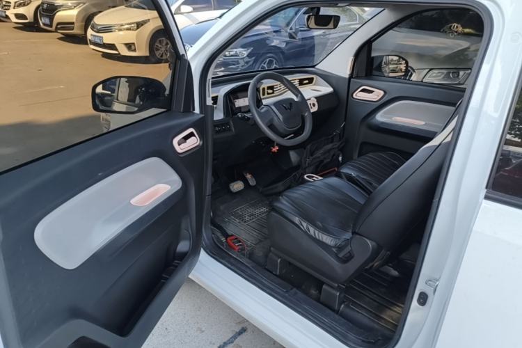 Used Wuling Hongguang MINIEV 2022 Macaron Fashion Model Lithium Iron Phosphate Driver Seat