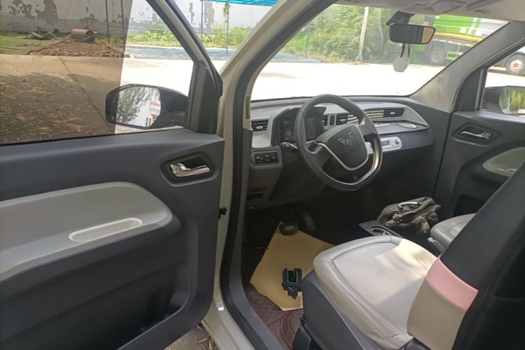 Used Wuling Hongguang MINIEV 2022 Macaron Fashion Edition Lithium-Nickel-Cobalt-Alpha-oxide Driver Seat