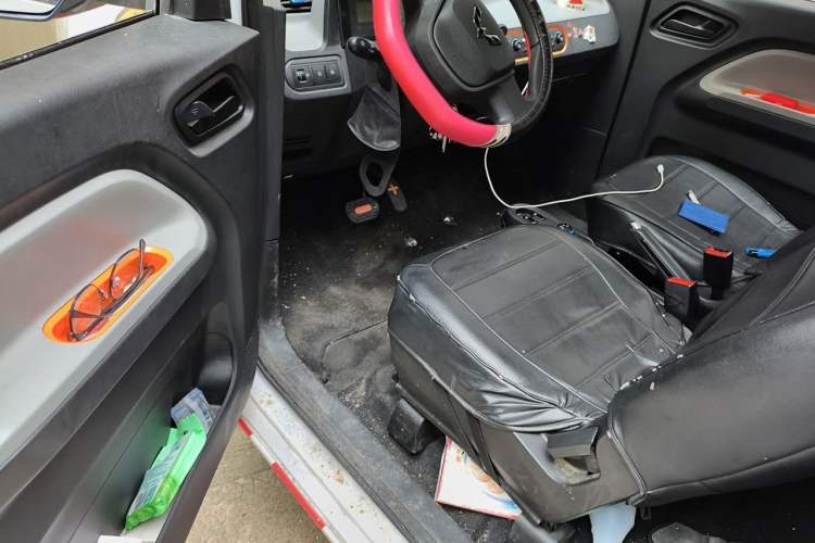 Used Wuling Hongguang MINIEV 2022 Easy Version Lithium Iron Phosphate Driver Seat