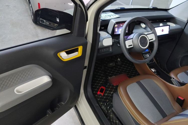 Used Wuling Hongguang MINIEV 2022 GAMEBOY 300km Enthusiast Model with Lithium Iron Phosphate Driver Seat