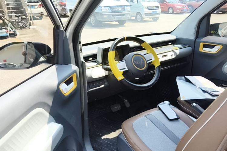 Used Wuling Hongguang MINIEV 2022 GAMEBOY 300km Enthusiast Model with Lithium Iron Phosphate Driver Seat
