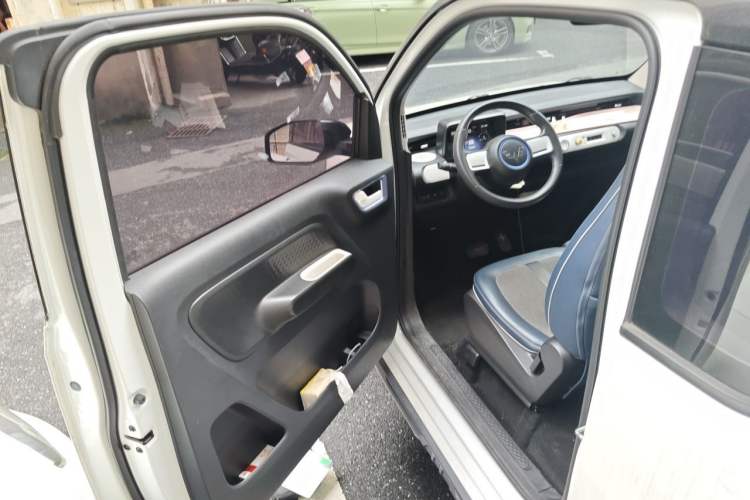 Used Wuling Hongguang MINIEV 2022 GAMEBOY 200km Gaming Edition with Lithium Iron Phosphate Driver Seat