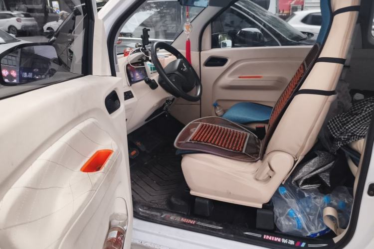 Used Wuling Hongguang MINIEV 2022 Zizai Version Lithium Iron Phosphate Driver Seat