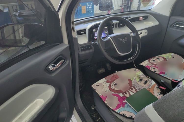 Used Wuling Hongguang MINIEV 2022 Macaron Premium Model – Lithium Iron Phosphate Driver Seat