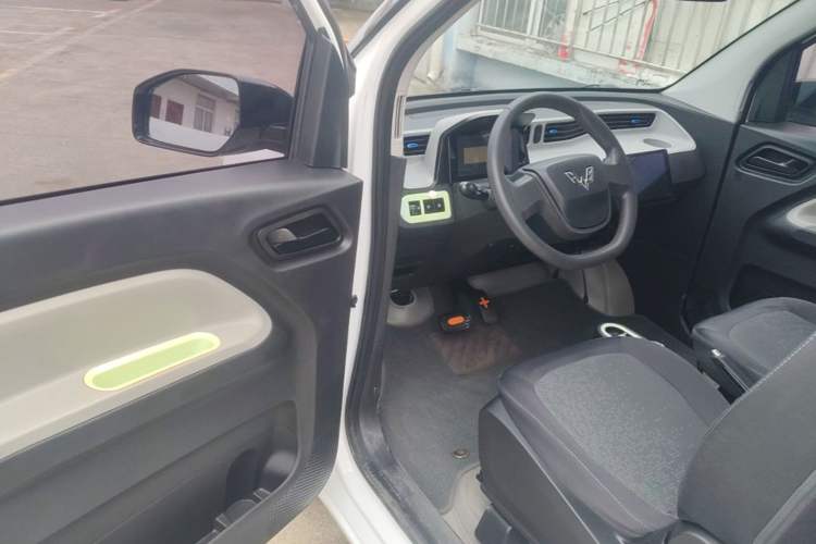 Used Wuling Hongguang MINIEV 2022 Easy Version Lithium Iron Phosphate Driver Seat