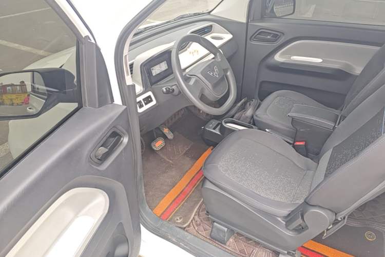 Used Wuling Hongguang MINIEV 2022 Easy Version Lithium Iron Phosphate Driver Seat