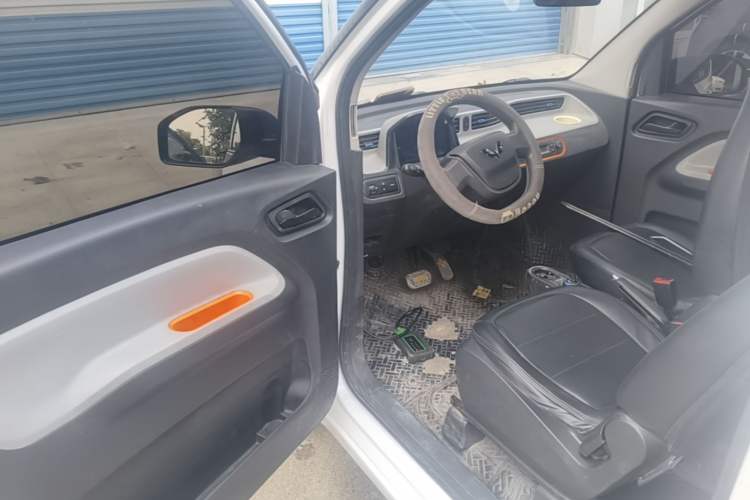 Used Wuling Hongguang MINIEV 2022 Zizai Version Lithium Iron Phosphate Driver Seat