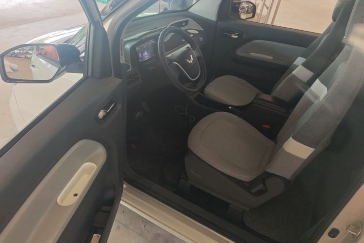 Used Wuling Hongguang MINIEV 2022 Macaron Premium Model – Lithium Iron Phosphate Driver Seat