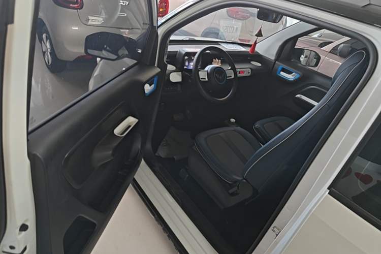 Used Wuling Hongguang MINIEV 2022 GAMEBOY 300km Enthusiast Model with Lithium Iron Phosphate Driver Seat