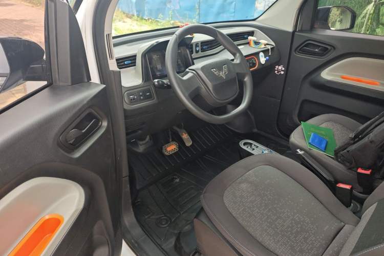 Used Wuling Hongguang MINIEV 2022 Zizai Version Lithium Iron Phosphate Driver Seat