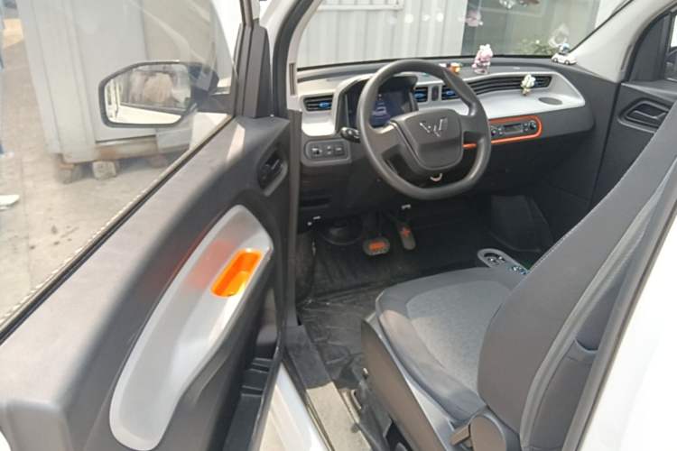 Used Wuling Hongguang MINIEV 2022 Zizai Version Lithium Iron Phosphate Driver Seat