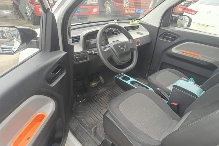 Used Wuling Hongguang MINIEV 2022 Easy Version Lithium Iron Phosphate Driver Seat