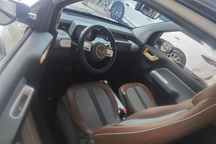 Used Wuling Hongguang MINIEV 2022 GAMEBOY 200km Gaming Edition with Lithium Iron Phosphate Driver Seat