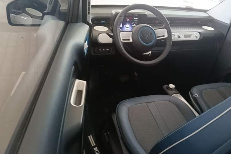 Used Wuling Hongguang MINIEV 2022 GAMEBOY 300km Play Edition Lithium Iron Phosphate Driver Seat