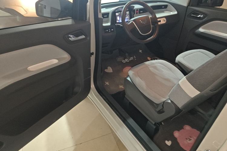 Used Wuling Hongguang MINIEV 2022 Macaron Premium Model – Lithium Iron Phosphate Driver Seat