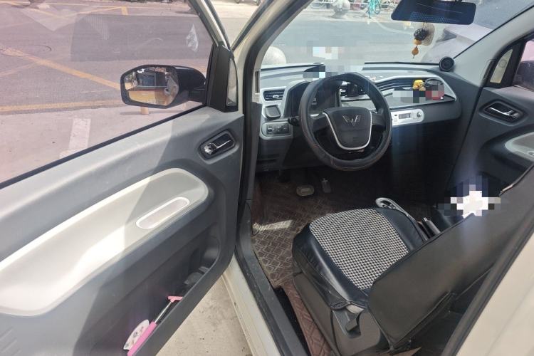 Used Wuling Hongguang MINIEV 2022 Macaron Premium Model – Lithium Iron Phosphate Driver Seat