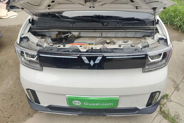 Used Wuling Hongguang MINIEV 2022 GAMEBOY 200km Gaming Edition with Lithium Iron Phosphate Engine Bay