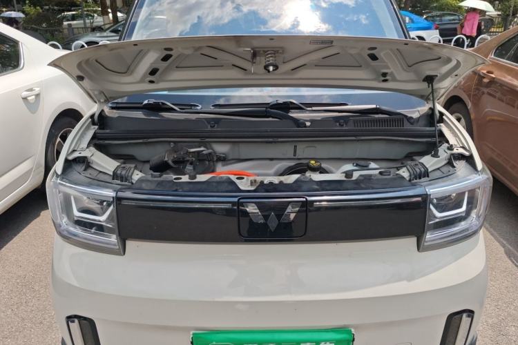 Used Wuling Hongguang MINIEV 2022 GAMEBOY 300km Enthusiast Model with Lithium Iron Phosphate Engine Bay