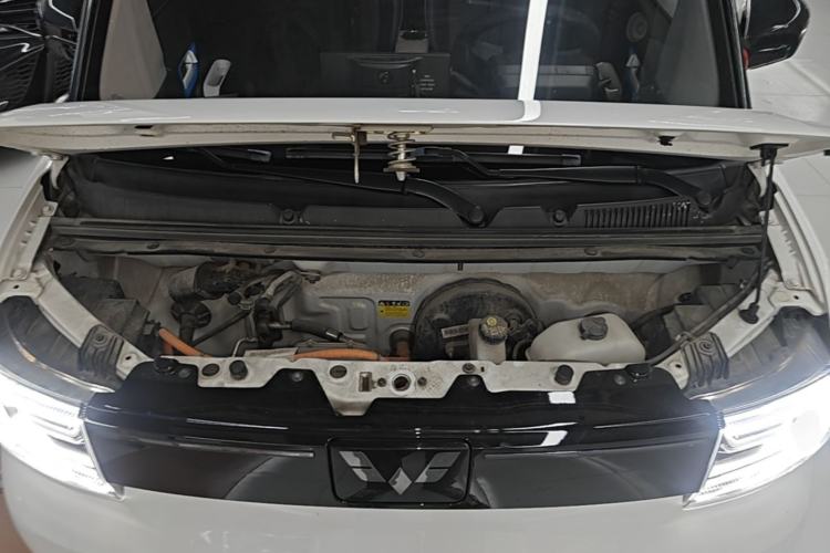 Used Wuling Hongguang MINIEV 2022 GAMEBOY 300km Enthusiast Model with Lithium Iron Phosphate Engine Bay