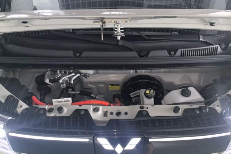 Used Wuling Hongguang MINIEV 2022 GAMEBOY 200km Gaming Edition with Lithium Iron Phosphate Engine Bay