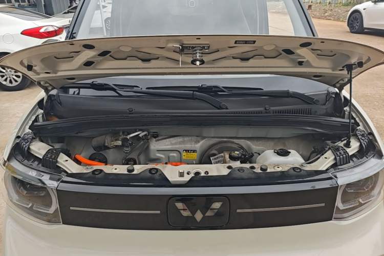 Used Wuling Hongguang MINIEV 2022 Macaron Premium Model – Lithium Iron Phosphate Engine Bay
